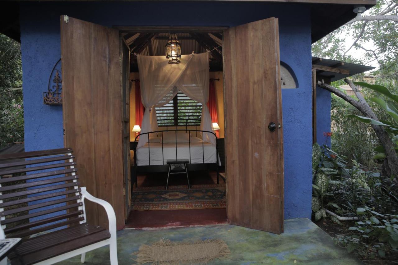 Katamah Beachfront Guesthouse Treasure Beach Luaran gambar